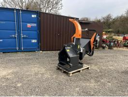 AARDENBURG Lignum M 120 kardánhajtású faaprító (max. faátmérő: 12 cm)