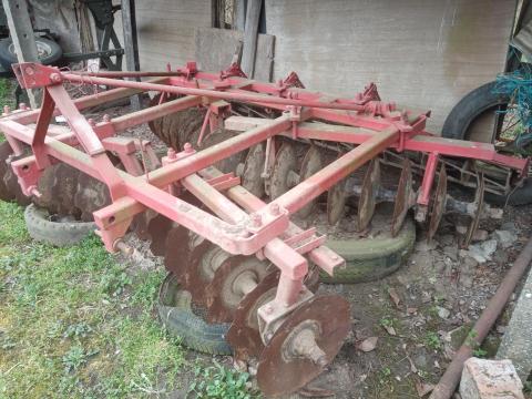 Eladó 2,8 m-es X tárcsa Eladó 2,8 m-es X tárcsa