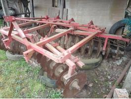 Eladó 2,8 m-es X tárcsa