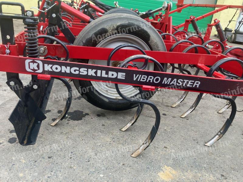 Kongskilde VibroMaster SGC 6,3 magágykészítő kombinátor SQ kapákkal szerelve