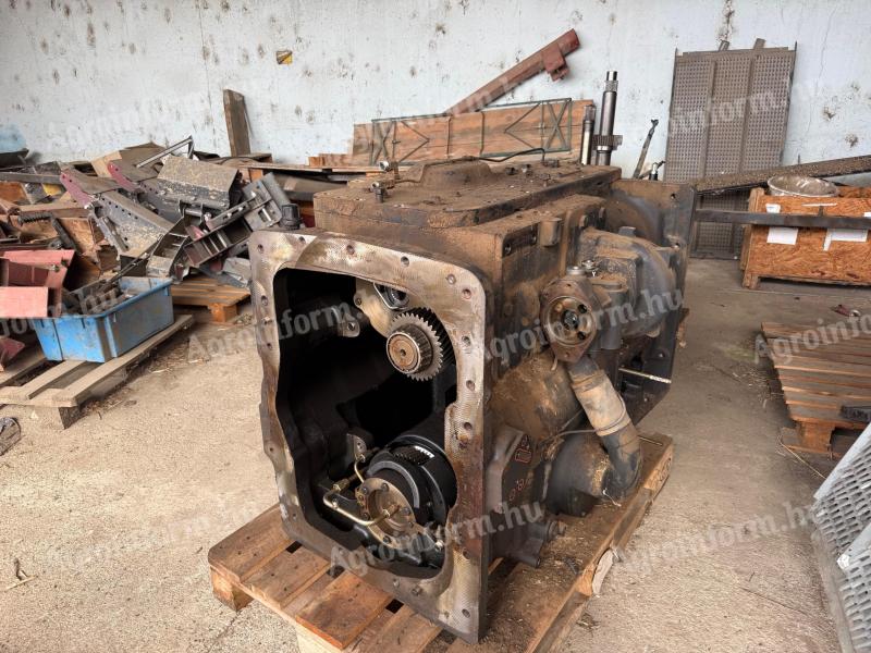 Case IH Magnum 380 váltó alkatrészek