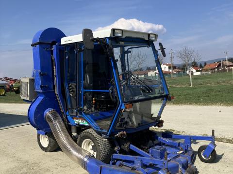 Iseki SF 333 ipari dízel fűnyíró traktor Iseki SF 333 ipari dízel fűnyíró traktor