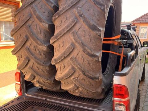 520/70 R38 gumiabroncsok eladók: 2 db Kléber párban, + 1 db Firestone külön