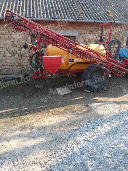 Forrás 1500/18 m vontatott permetező