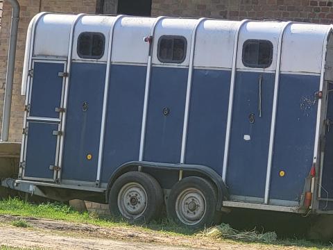 Lószállìtó 3.5 t 4 ló