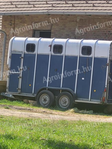 Lószállìtó 3.5 t 4 ló