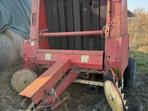 Hesston bálázó Hesston bálázó