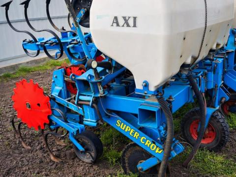 Eladó Monosem Super-Crop kultivátor