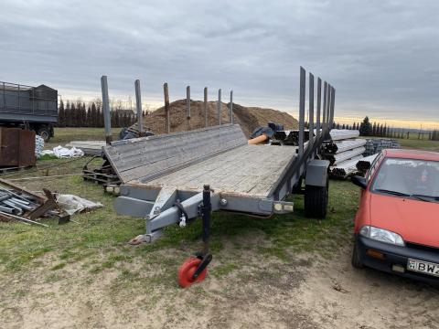 Kiközelítő pótkocsi Kiközelítő pótkocsi