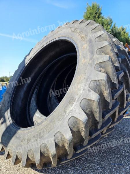 Eladó megkímélt állapotú 4 db CEAT Farmax RC gumiabroncs – azonnal munkára fogható