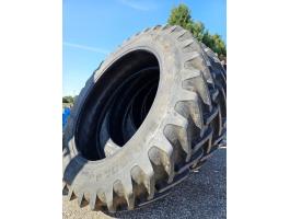 Eladó megkímélt állapotú 4 db CEAT Farmax RC gumiabroncs – azonnal munkára fogható