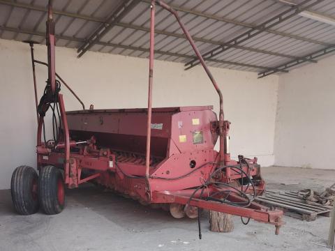 Kühne 6200 gabonavetőgép,  1998-as évjáratú