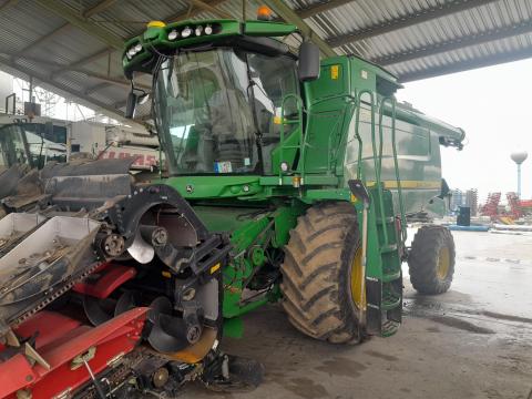 John Deere T670i HillMaster kombájn eladó