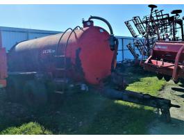 Detk 138-as szippantó 8000 literes,  2008-as évjárat