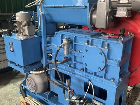 Brikett gyártó gép