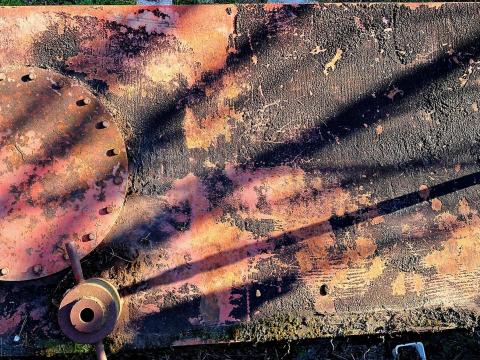 Üzemanyagtartály, 2 köbméteres, kiváló állapotban