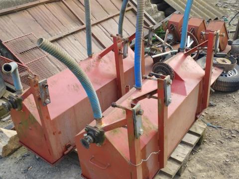 KB216 műtrágyaszóró és mikrogranulátum szóró eladó