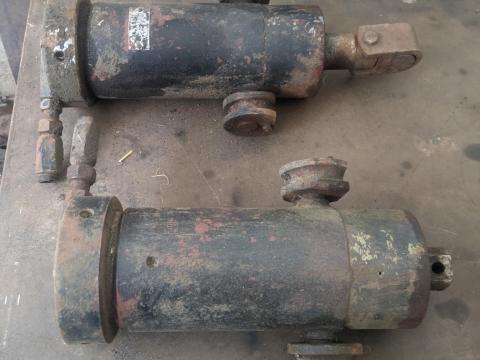 Román pótkocsihoz billentő munkahenger eladó