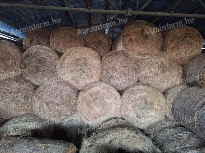 Széna bála eladó