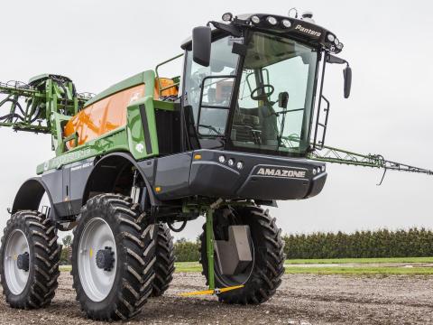 Amazone Pantera 4502 H+ önjáró permetező, megkímélt állapotban, kevés üzemórával, azonnal munkára fogható Amazone Pantera 4502 H+ önjáró permetező, megkímélt állapotban, kevés üzemórával, azonnal munkára fogható