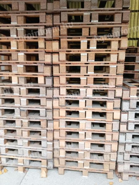 Egyutas fa rakodólap használt