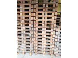 Egyutas fa rakodólap használt