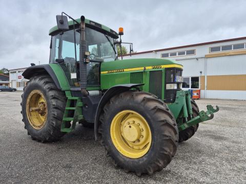 John Deere 7710 traktor ikerkerékkel eladó