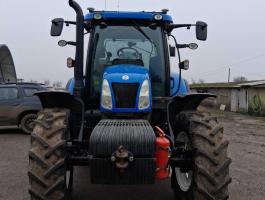 New Holland T 6.140 AC traktor, nagyon jó állapotban, sok extrával