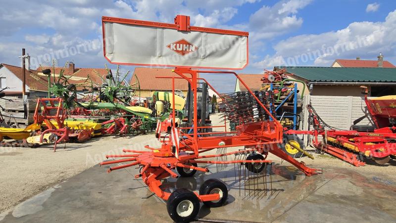 Kuhn GA 4521 GTH vontatott rendsodró hibátlan állapotban