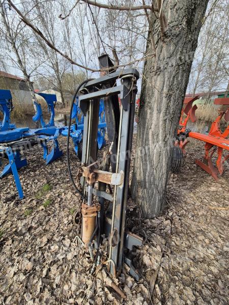 Targonca torony+villa eladó