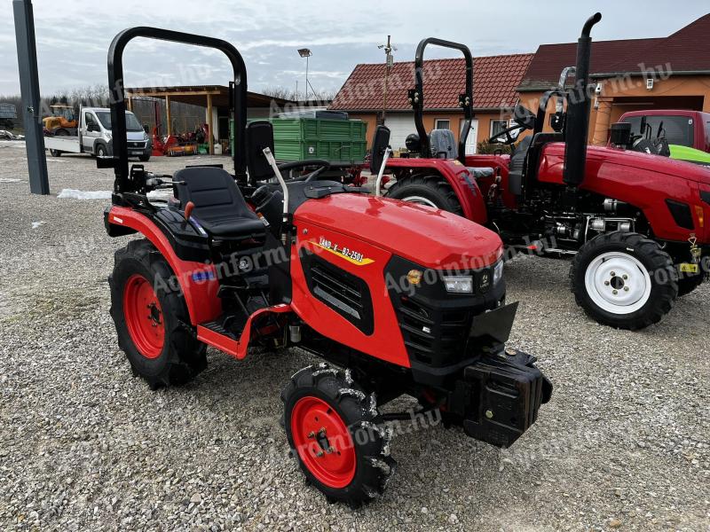 Land x B2-2501 traktor ÚJ