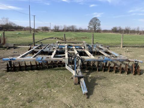 Eladó egy LETÁK LEKO 5,5 m XT tárcsa