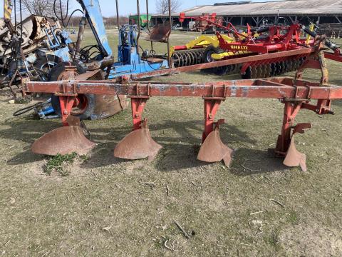 Eladó Csólyos 5 függesztett ágyeke