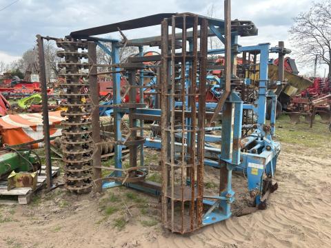 Farmet 4m kompaktor kombinátor