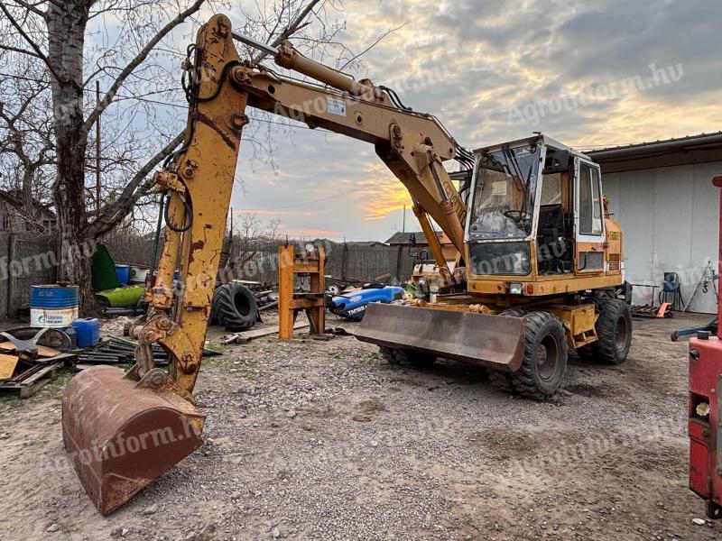 Liebherr A 900B forgórakodó kotró
