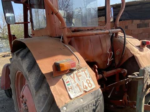 MTZ 50/80 eladó jó állapotban, homlokrakodóval vagy anélkül MTZ 50/80 eladó jó állapotban, homlokrakodóval vagy anélkül