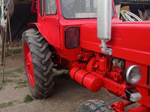 MTZ 80 kisfülkés traktor eladó MTZ 80 kisfülkés traktor eladó