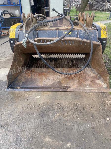 MB-1160 kőtörő kanál