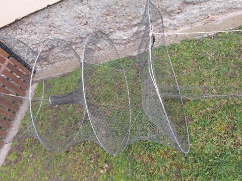 Eladó új varsa 17 mm-es szemnagysággal Eladó új varsa 17 mm-es szemnagysággal