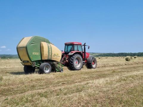 Mezőgazdasági gépkezelőt keresünk családi gazdaságba Mezőgazdasági gépkezelőt keresünk családi gazdaságba
