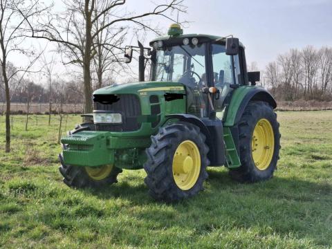 John Deere 6830 Premium traktor eladó