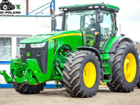 John Deere 8310 R - Powershift - 2012 rok - GPS - Autotrac John Deere 8310 R - Powershift - 2012 rok - GPS - Autotrac