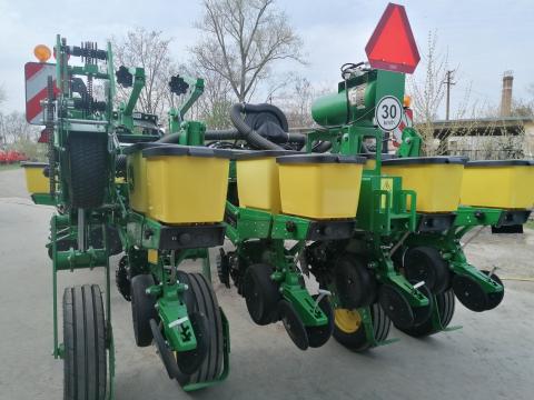 John Deere 1775NT szemenkénti vetőgép eladó John Deere 1775NT szemenkénti vetőgép eladó