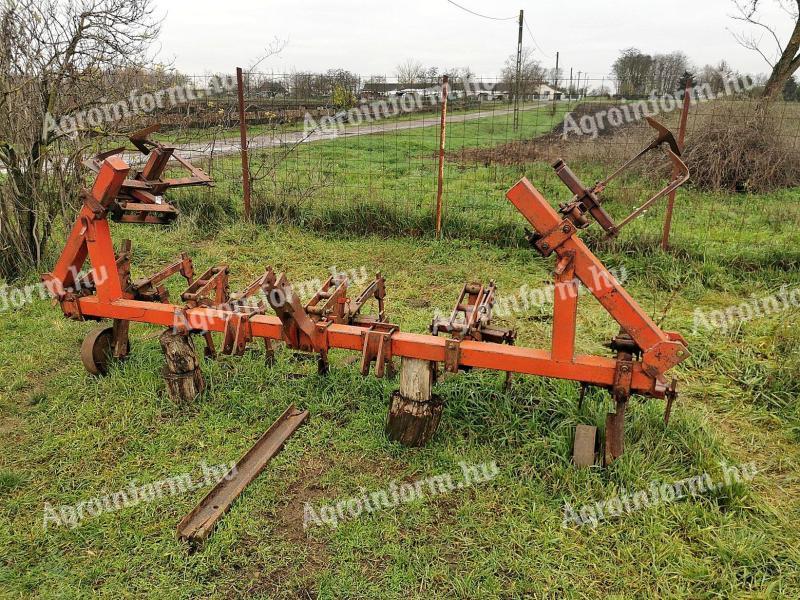 Sorközművelő 6 soros kultivátor