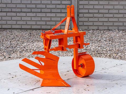 Komondor SER réselt típusú ekék készletről Komondor SER réselt típusú ekék készletről