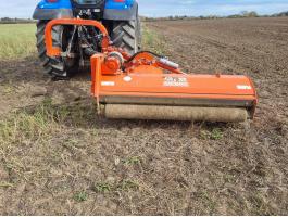 Bérmunka - szárzúzás