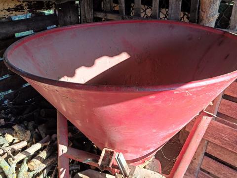 Műtrágyaszóró eladó Műtrágyaszóró eladó