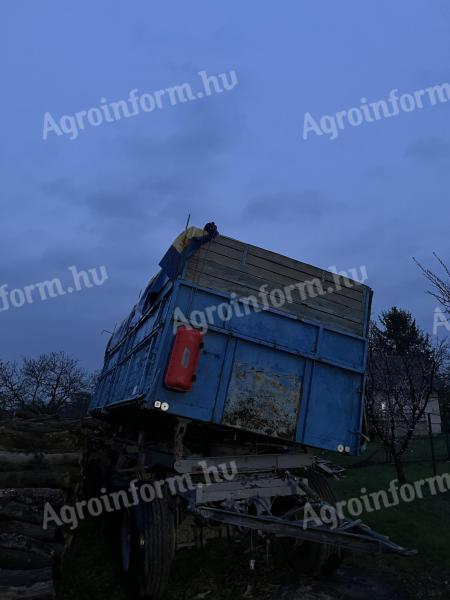 Blumhardt pótkocsi eladó