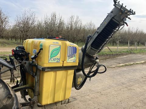 600 lt légágyús permetezőgép eladó