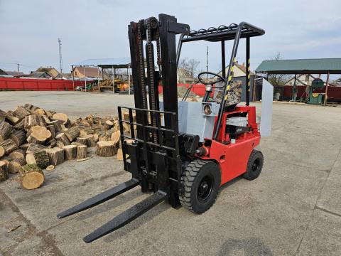 Desta 1,6 tonnás dízel villástargonca,  targonca eladó